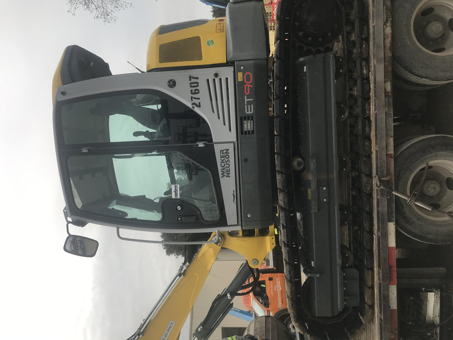 Wacker Neuson ET90 Enclosed Cab, Hybrid Tracks, Long Dipperstick, Bucket