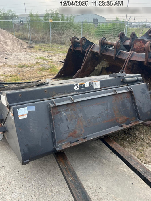 2021 PALADIN Sweepster SB72