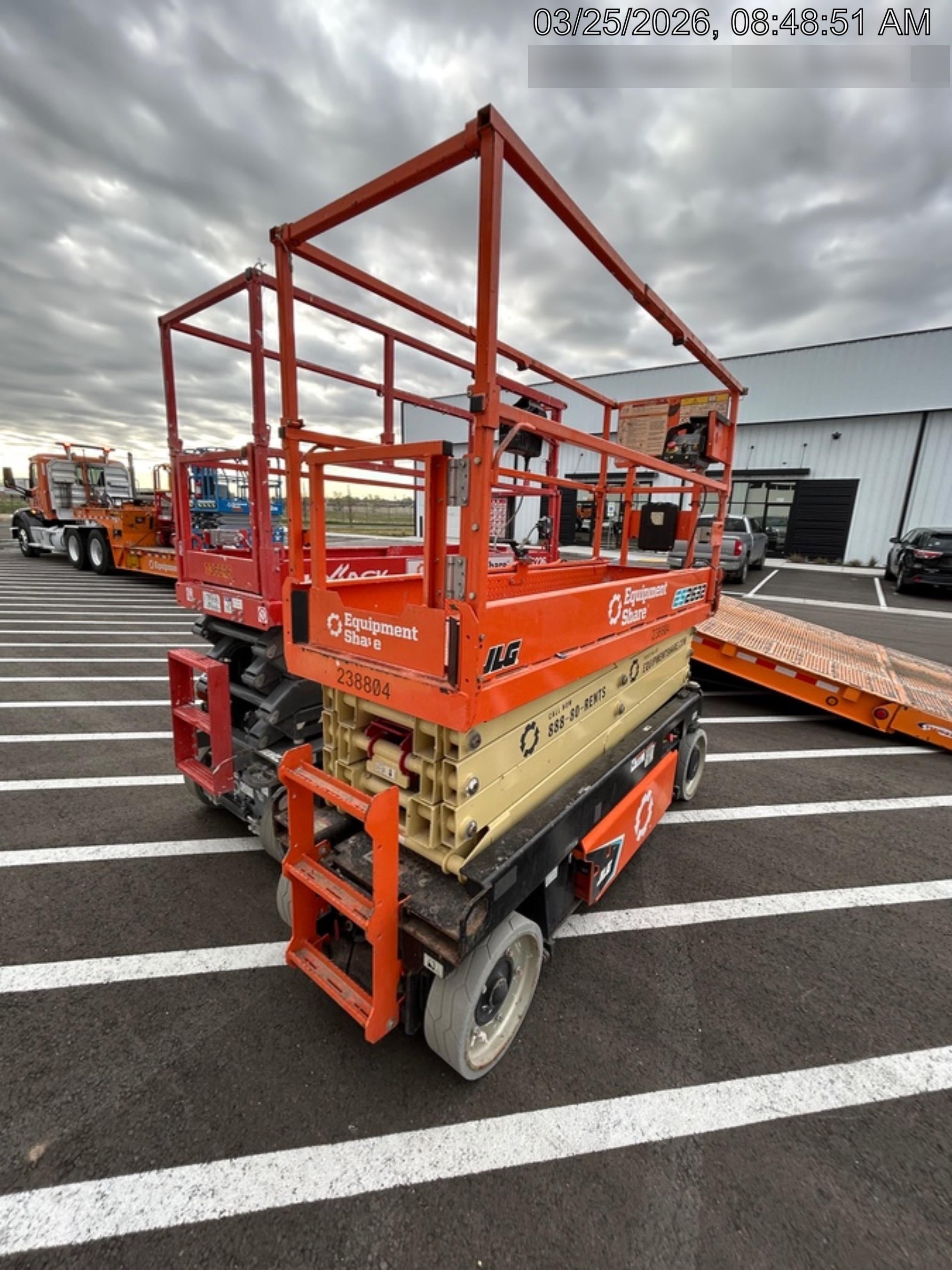 2022 JLG ES2632