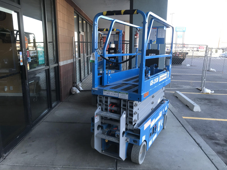 2019 Genie GS-1930 Fixed rails with chain Entry