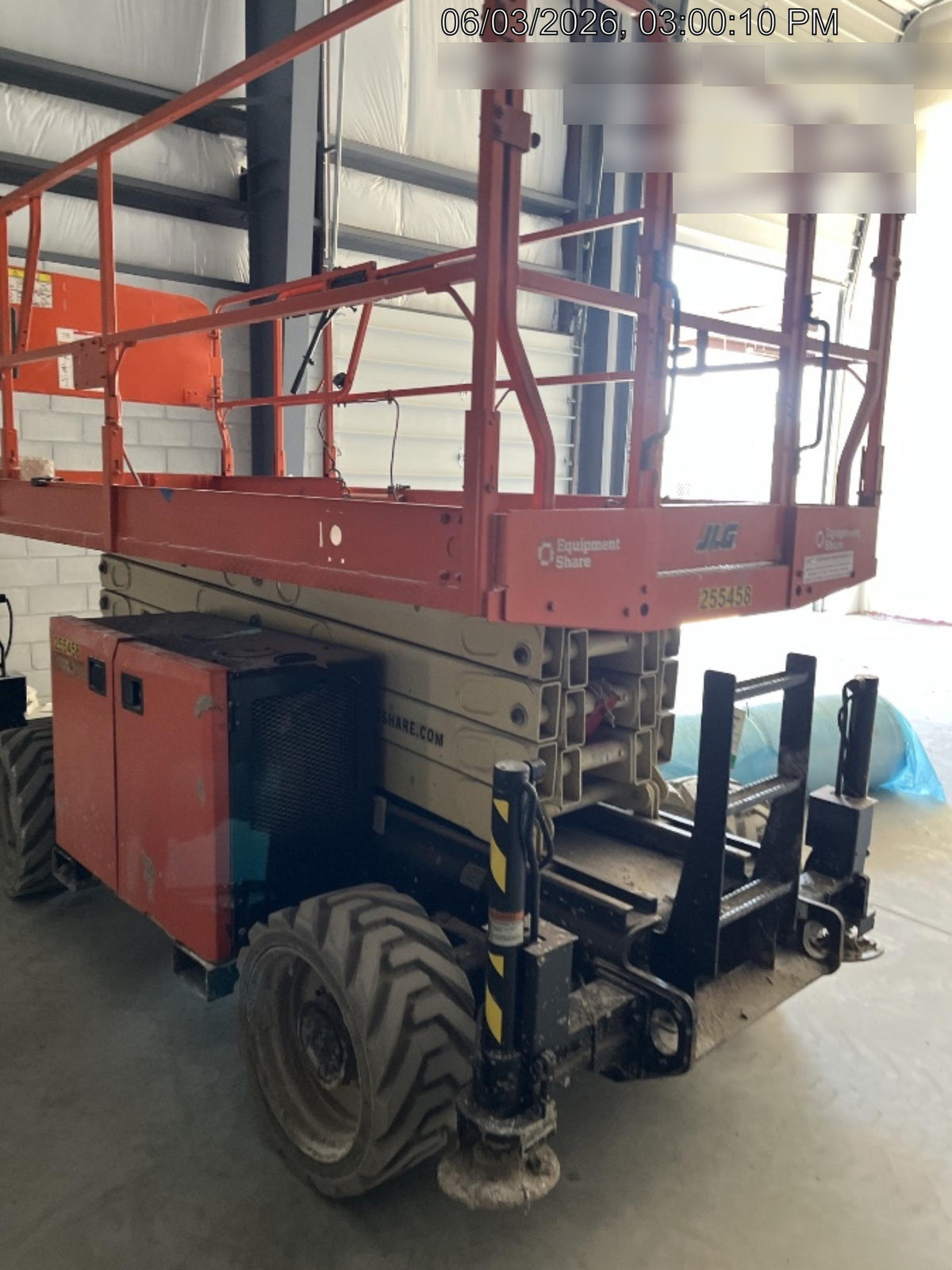 2022 JLG RT3369