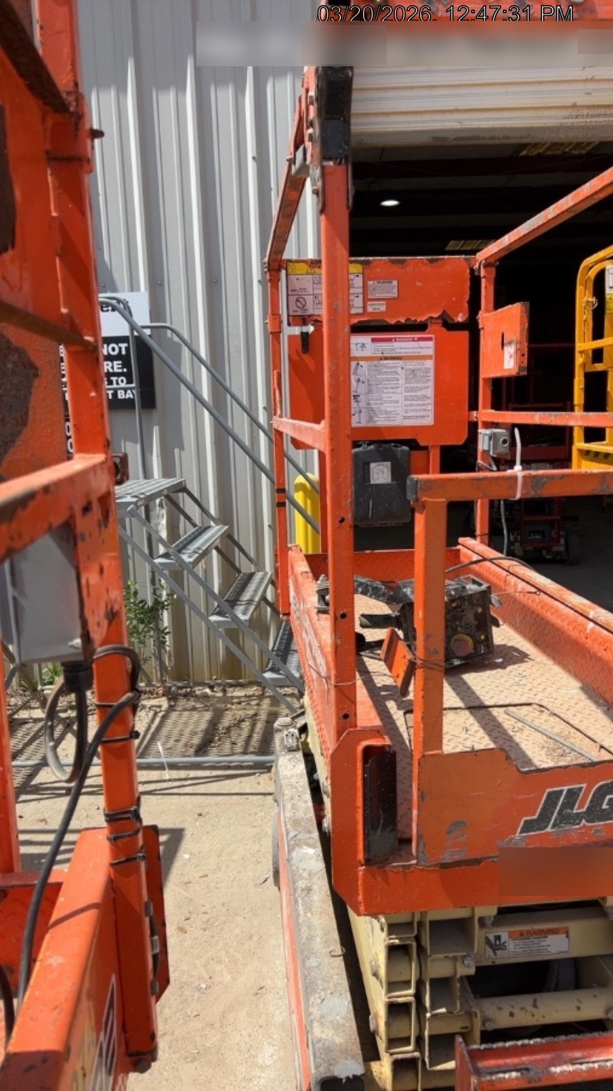 2022 JLG ES1932