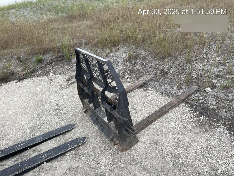 2020 PALADIN 48" Pallet Forks - Paladin