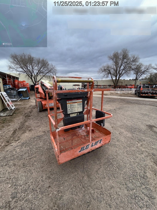 2019 JLG E400AJPN