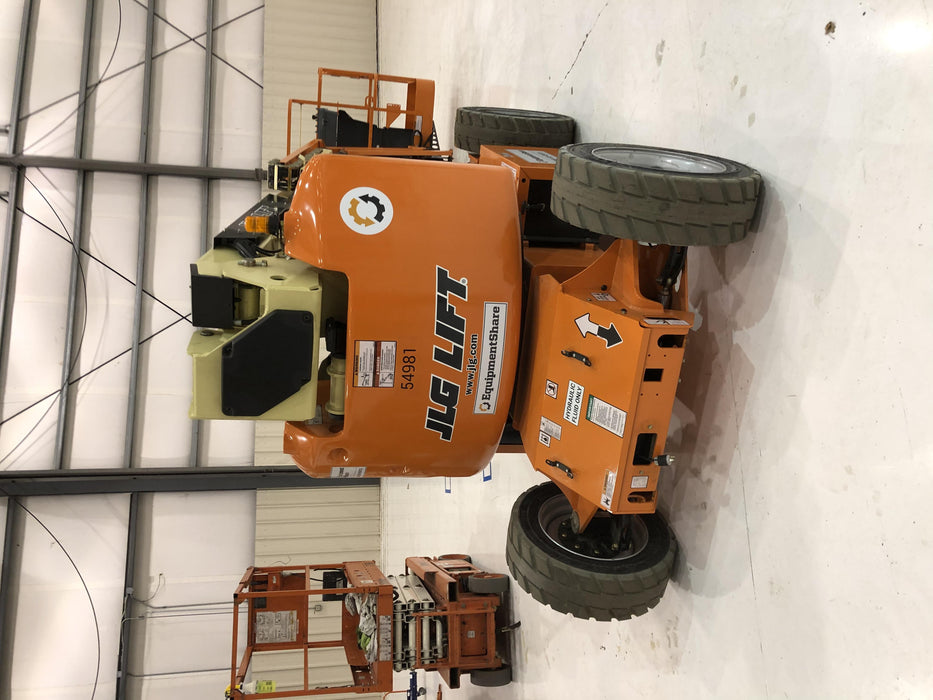 2019 JLG E450AJ
