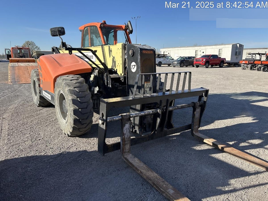 2022 JLG 1732