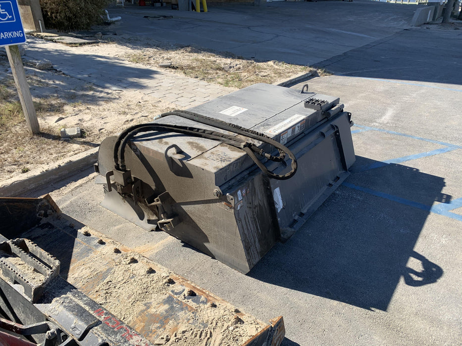 2020 PALADIN Sweepster SB72