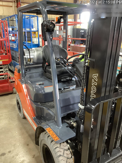 2022 TOYOTA 50-8FGU25