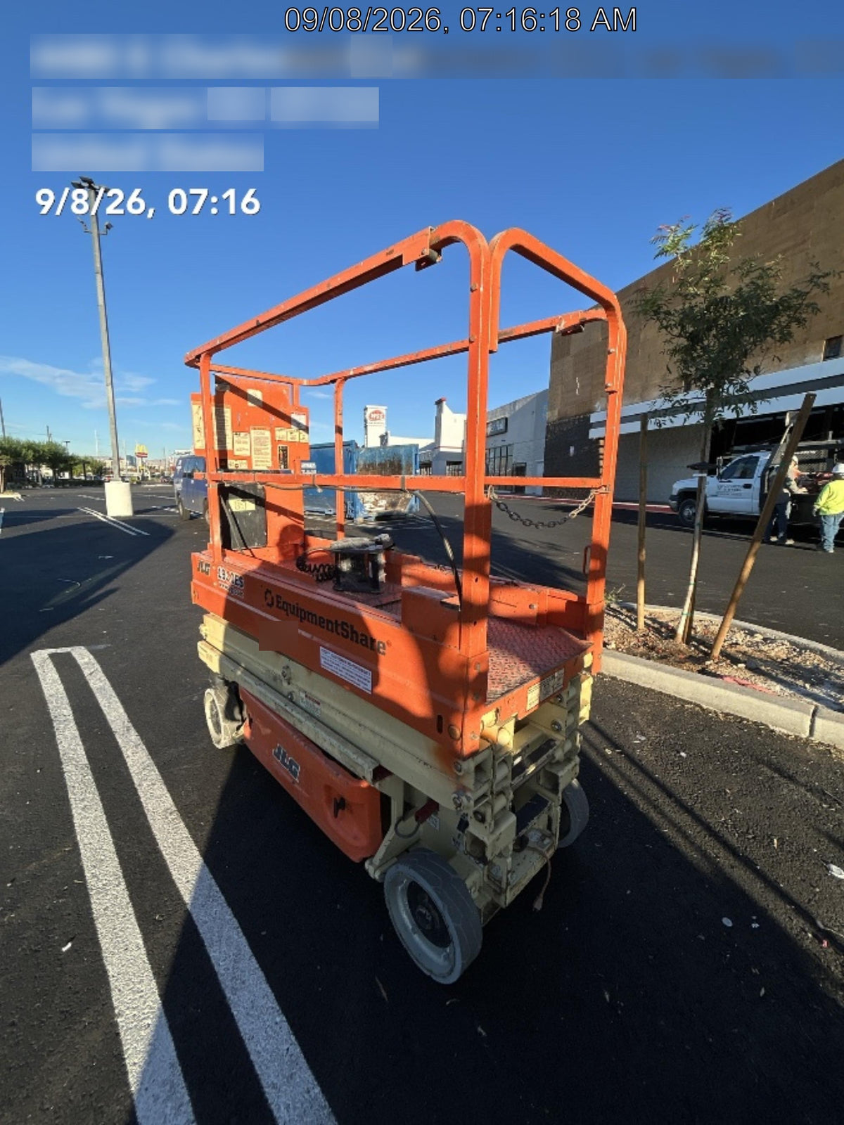 2016 JLG 1930ES Standard Options
