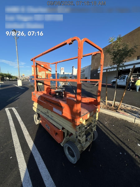 2016 JLG 1930ES Standard Options