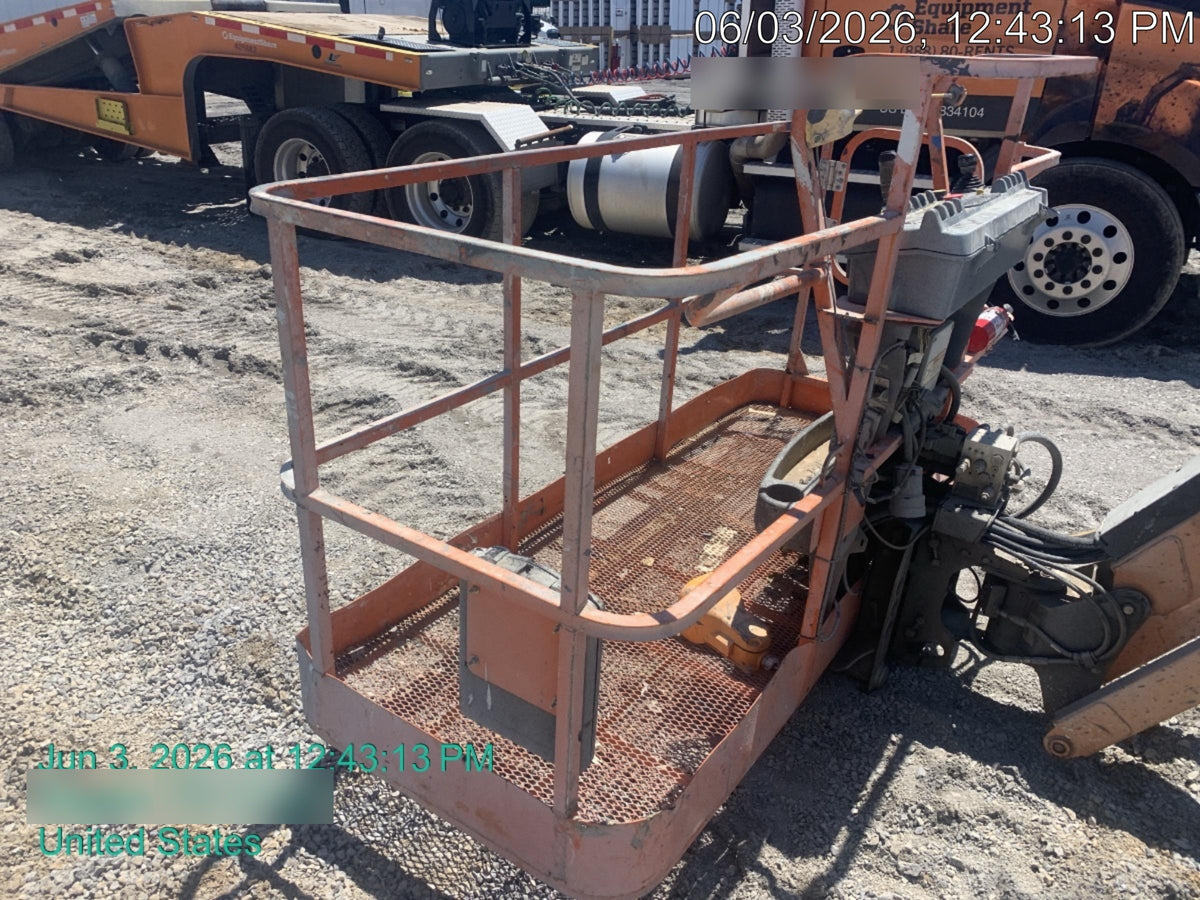 2022 JLG 660SJ