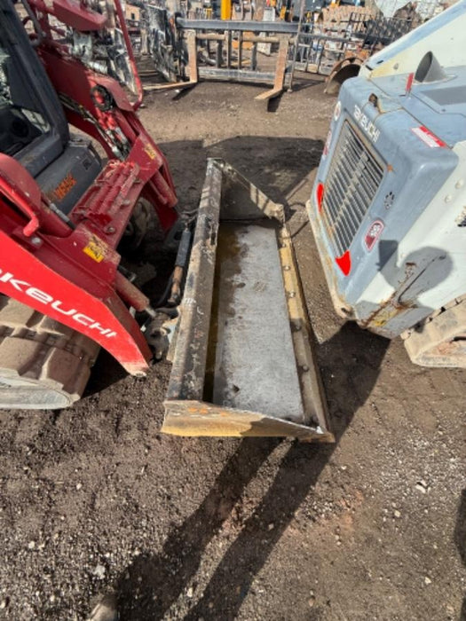 2021 TAKEUCHI TL10V2-CR