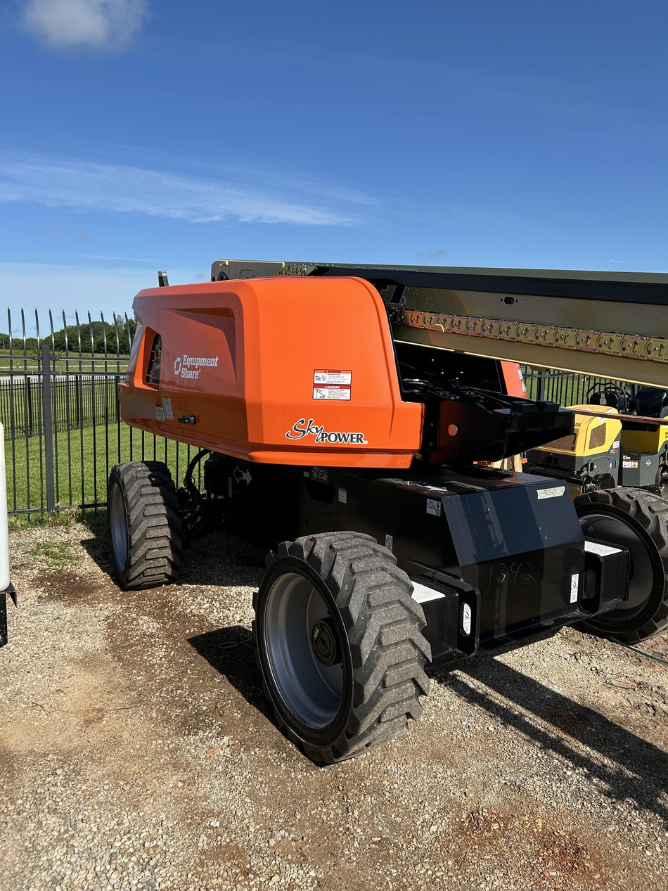 2025 JLG 660SJ