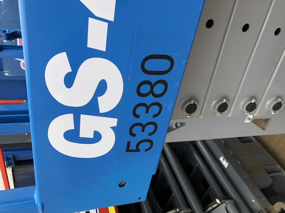 2019 Genie GS-4047 Folding rails with half height swing gate