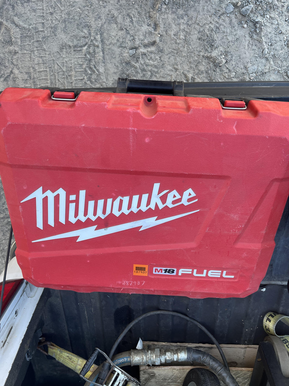 2021 MILWAUKEE 2718-22HD