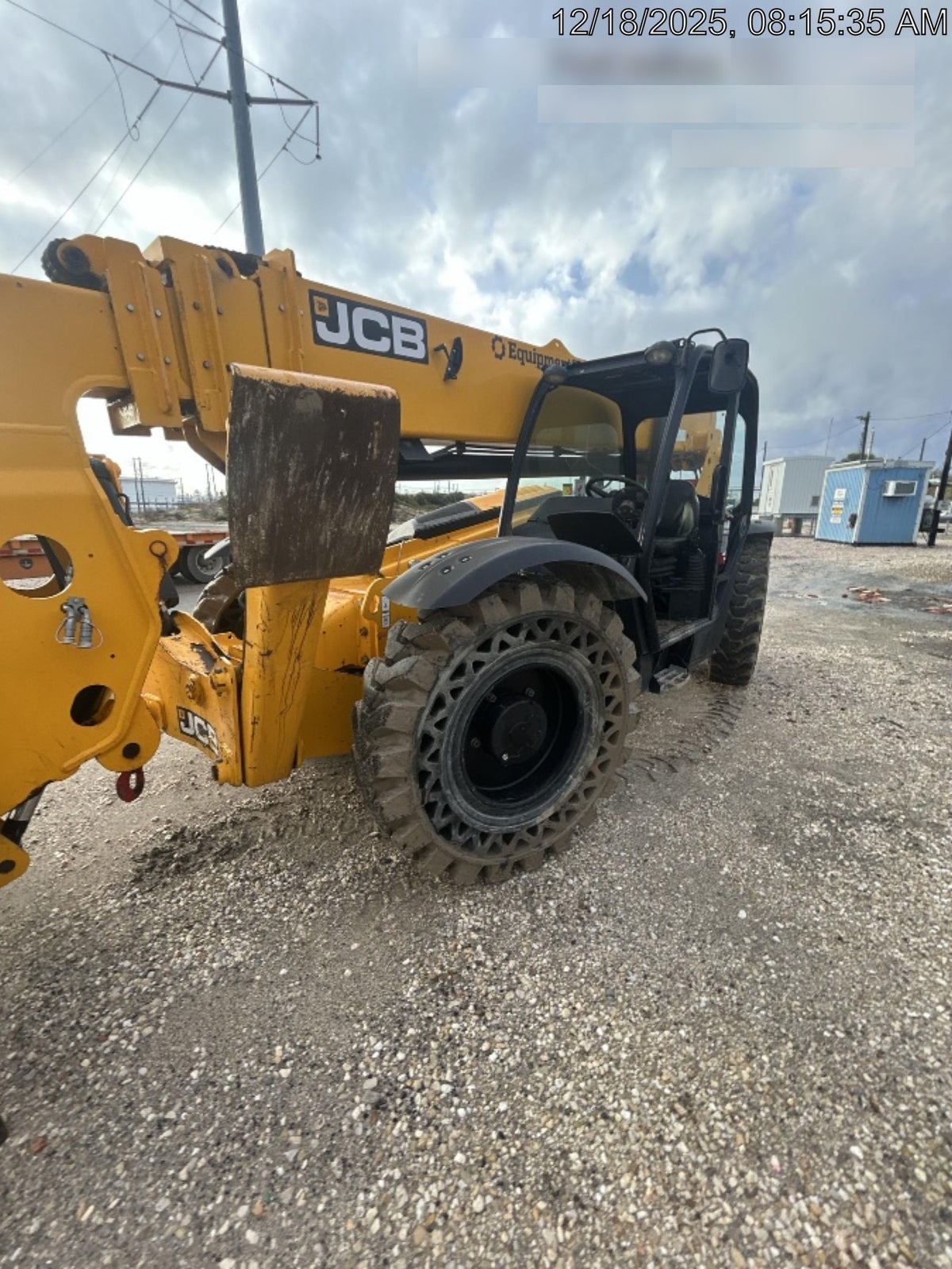 2023 JCB 510-56