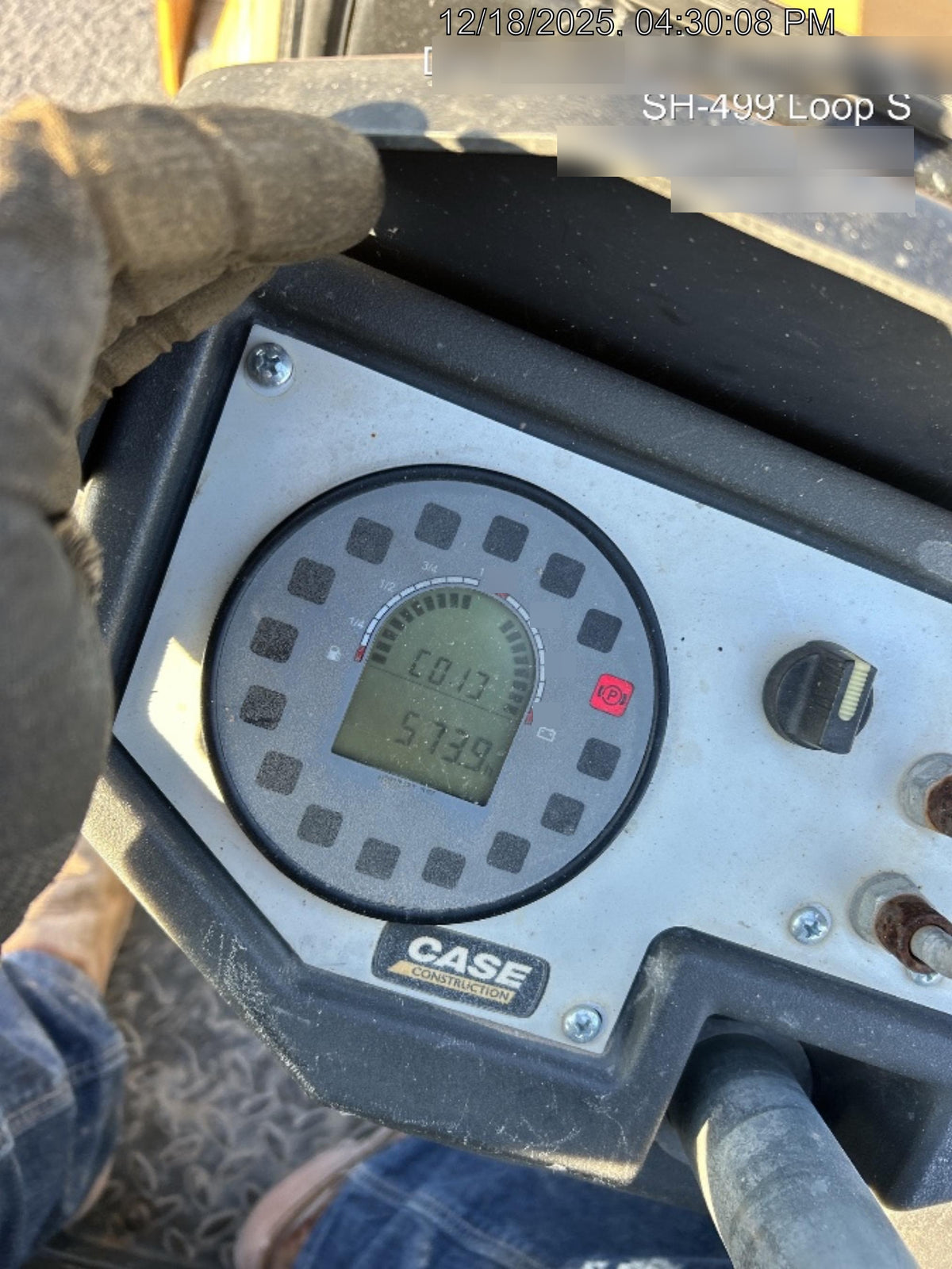 2021 CASE DV26E