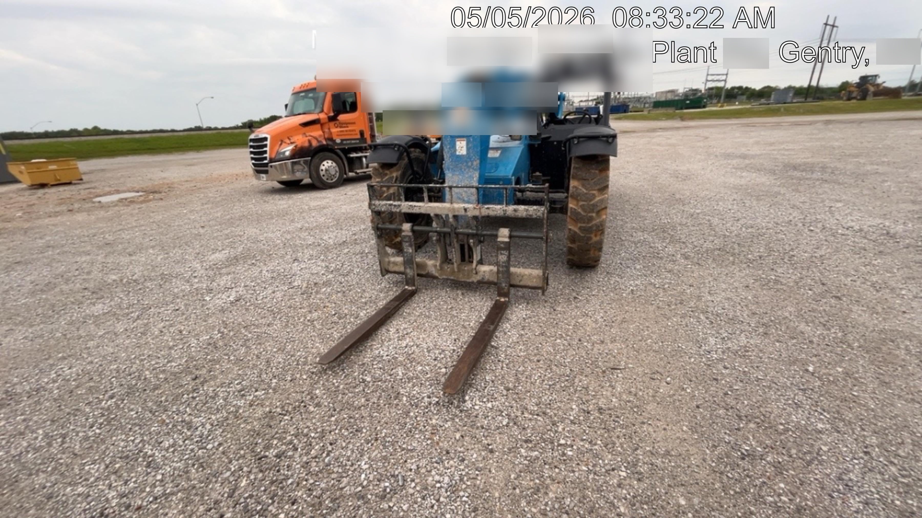 2018 Genie GTH-636 Genie GTH-636 w/Open ROPS, Work Lights, Solid Tires, RH Cab Mesh, Beacon, 48" Carriage and Forks