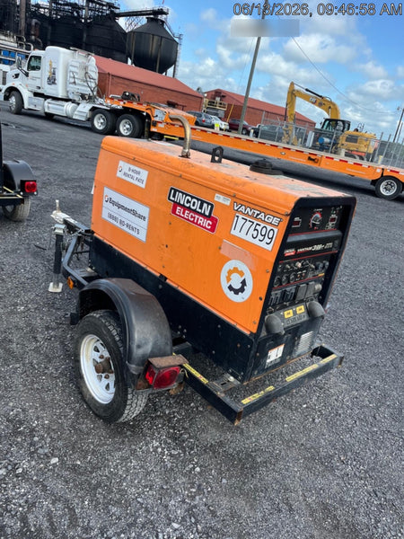 2021 Lincoln Electric Vantage 322 Vantage 322 Ready Pak 3 w/ Decals, ORANGE (includes trailer, cable rack, fender light kit) NO Telematics