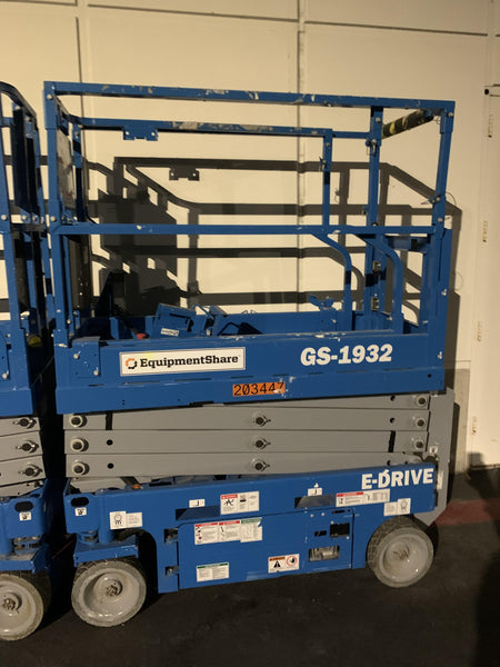 2022 GENIE GS-1932