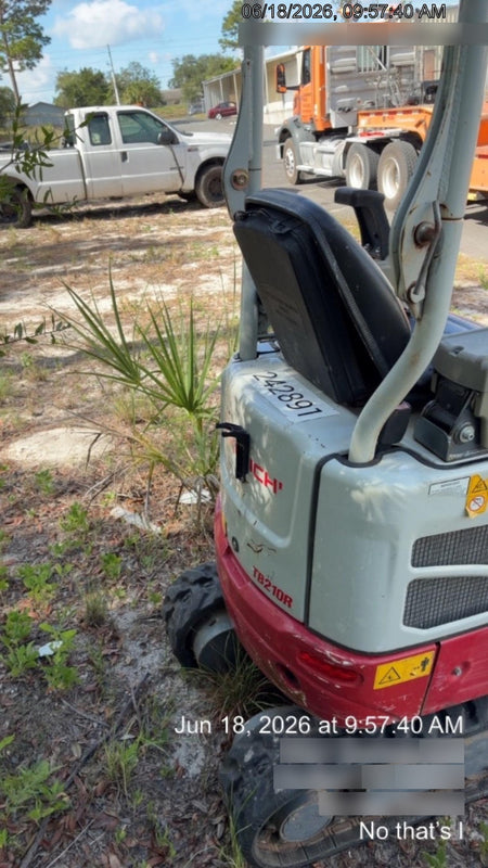 2022 TAKEUCHI TB210R