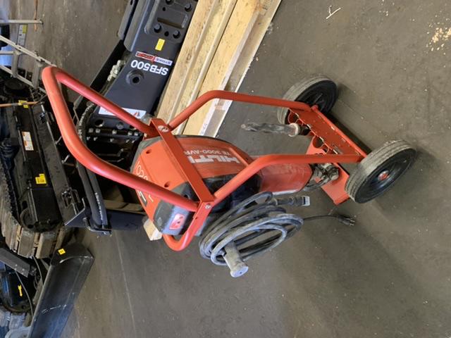 2020 HILTI TE 3000-AVR