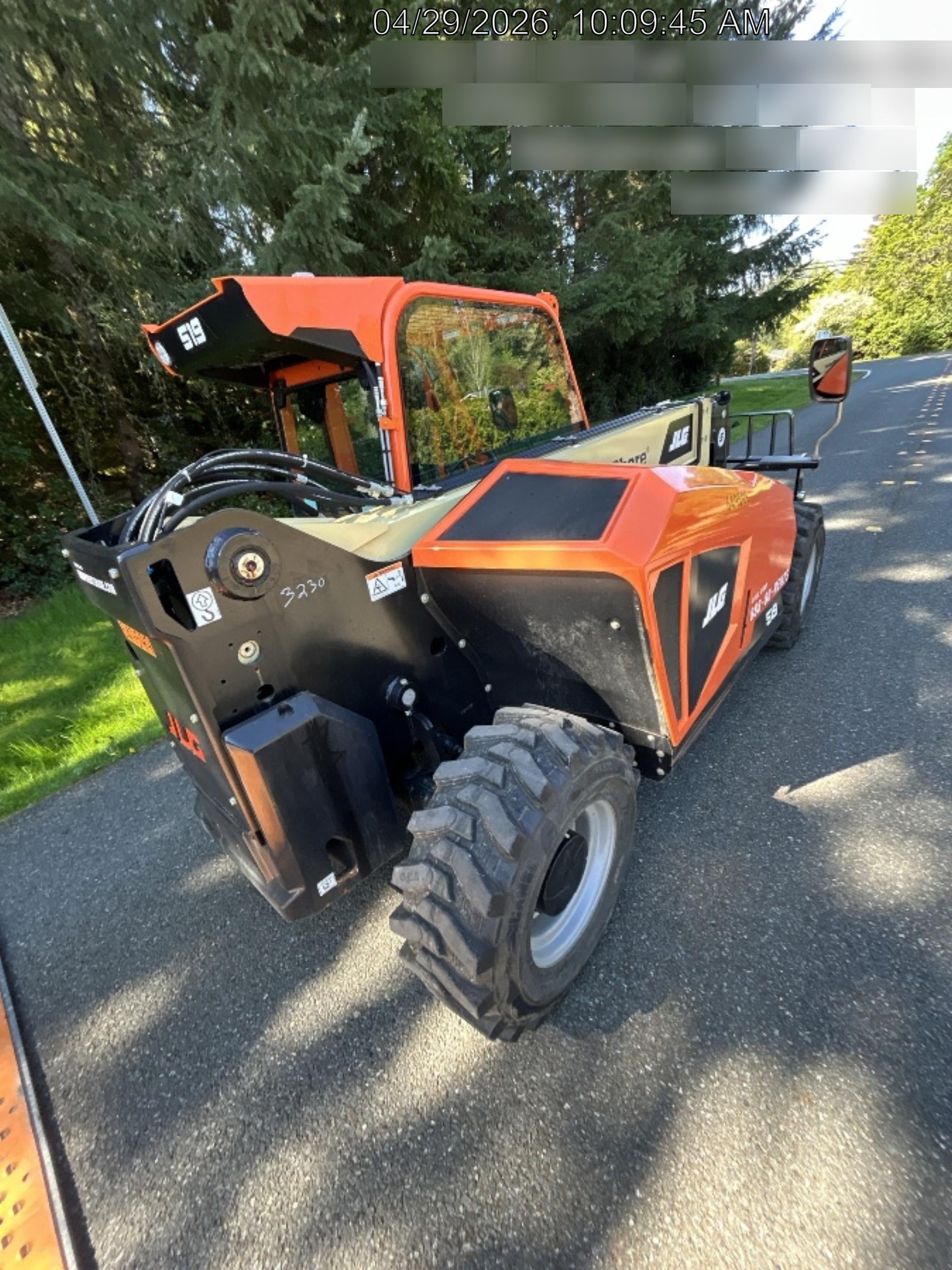 2025 JLG 519