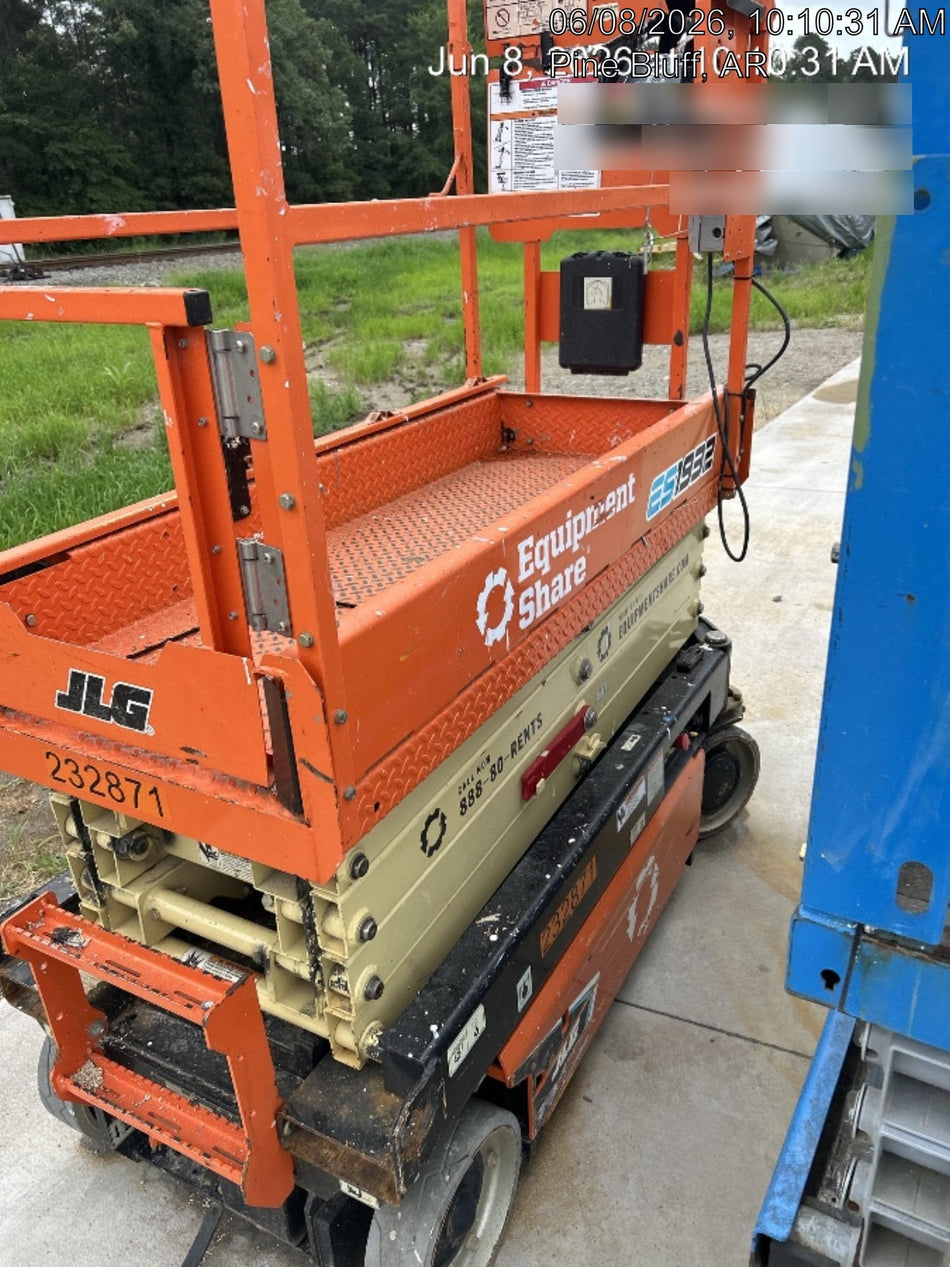 2022 JLG ES1932