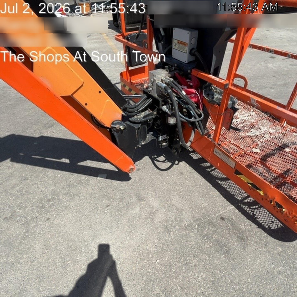 2022 JLG 660SJ