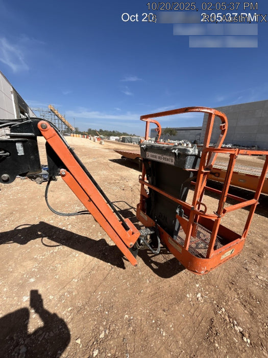 2019 JLG E400AJPN