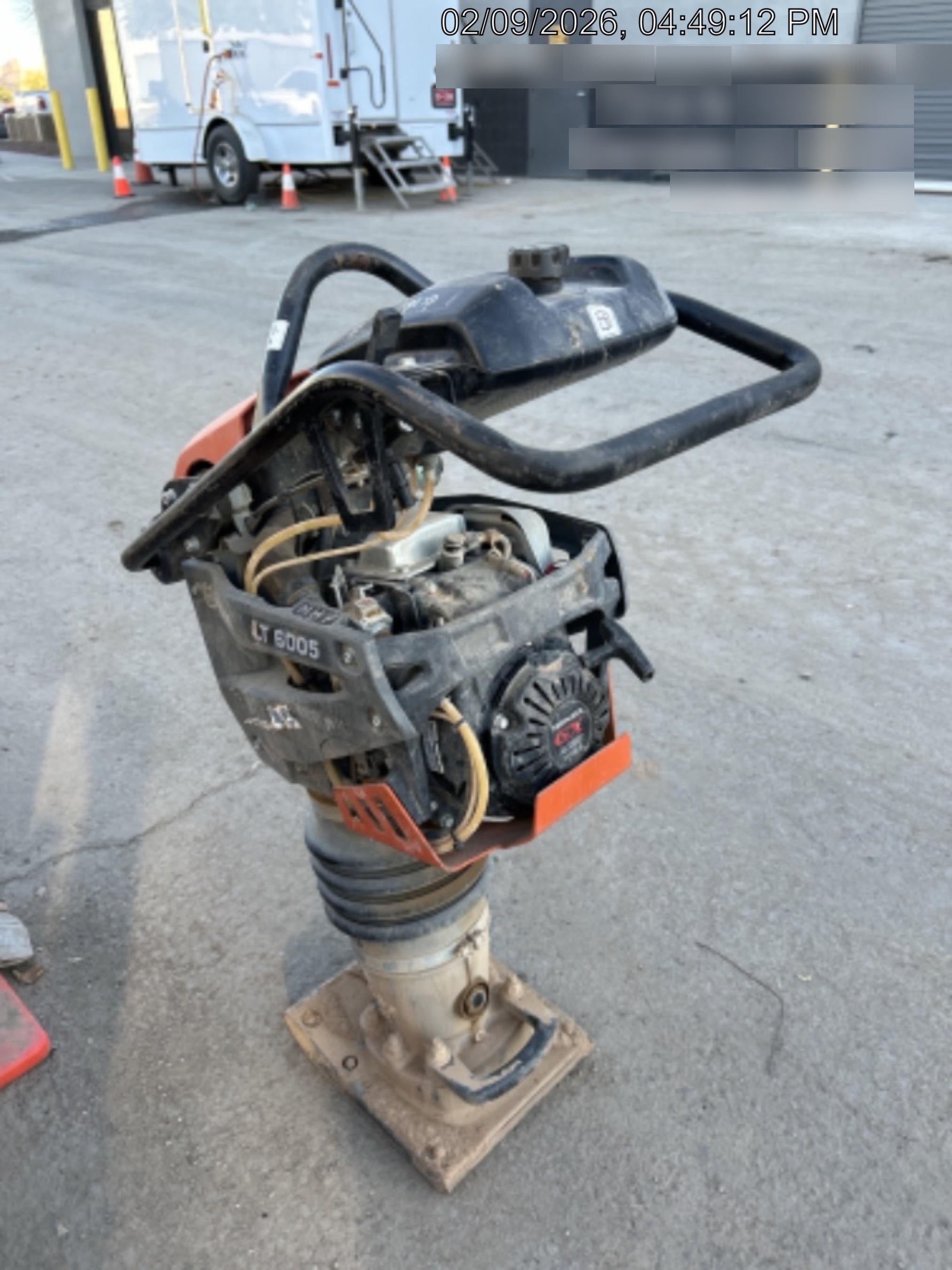 2024 HUSQVARNA LT6005