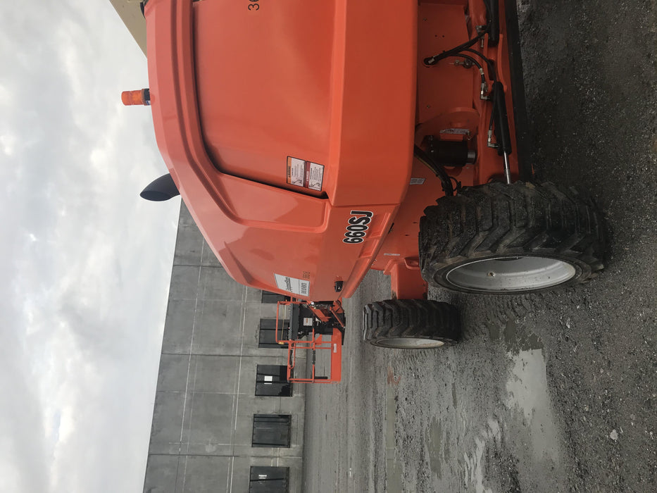 2019 JLG 660SJ