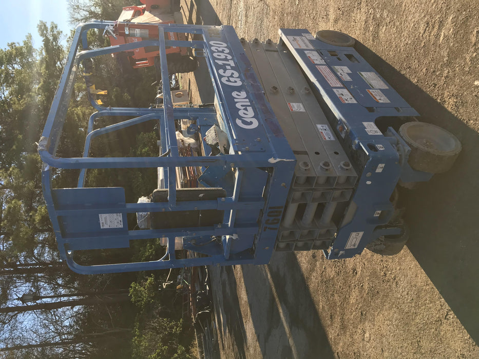 2018 GENIE GS-1930