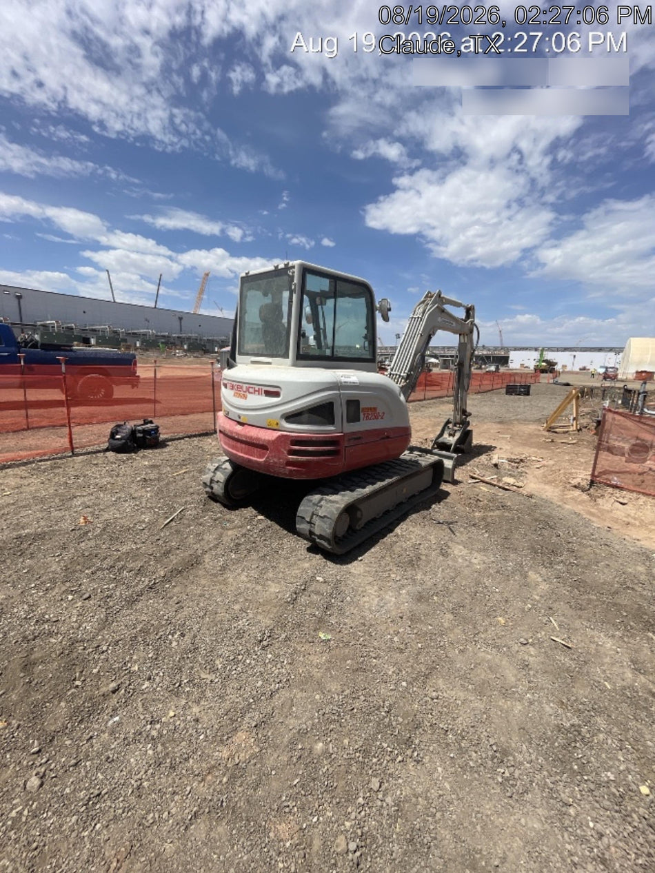 2024 TAKEUCHI TB250-2CR