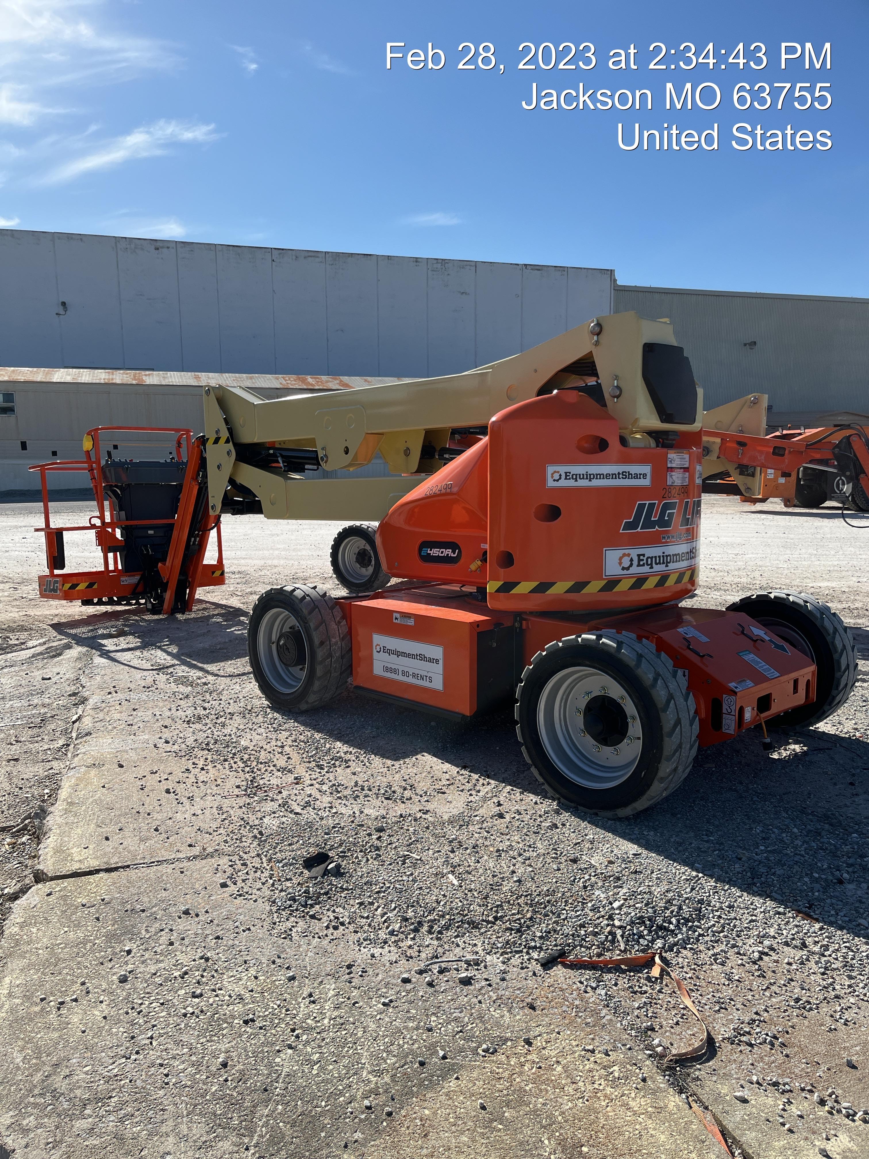 2022 JLG E450AJ