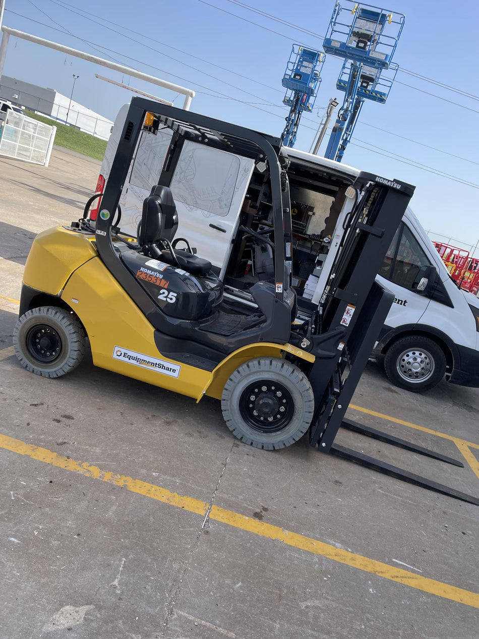 2022 KOMATSU FG25T-16