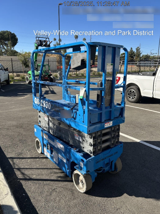 2019 Genie GS-1930 Fixed rails with chain Entry