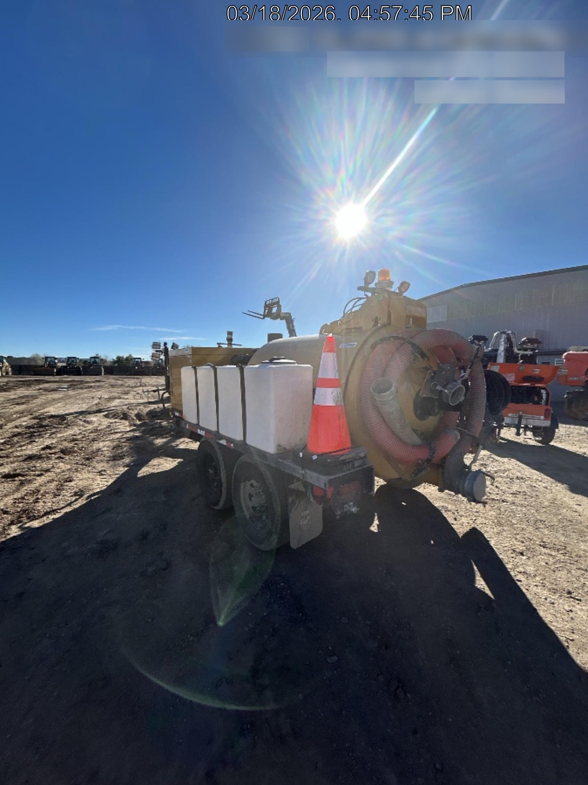 2021 Vac-Tron LP573XDT T4 Koehler Diesel Engine, 500 Gallon Debris Tank, x2 100 Gallon Water Tanks
