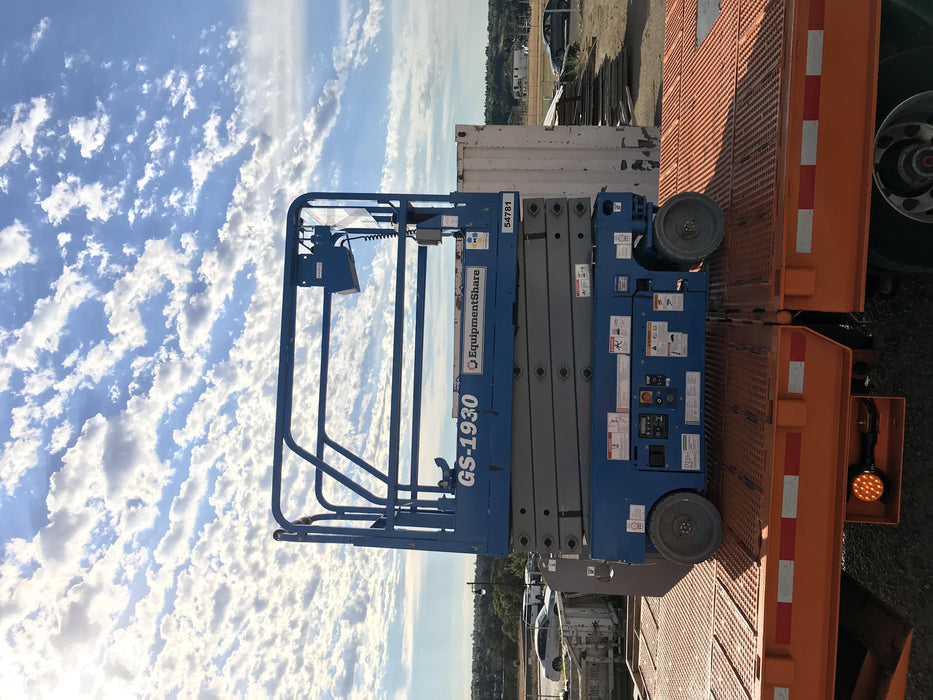 2019 Genie GS-1930 Half Height Swing Gate, 800W Inverter