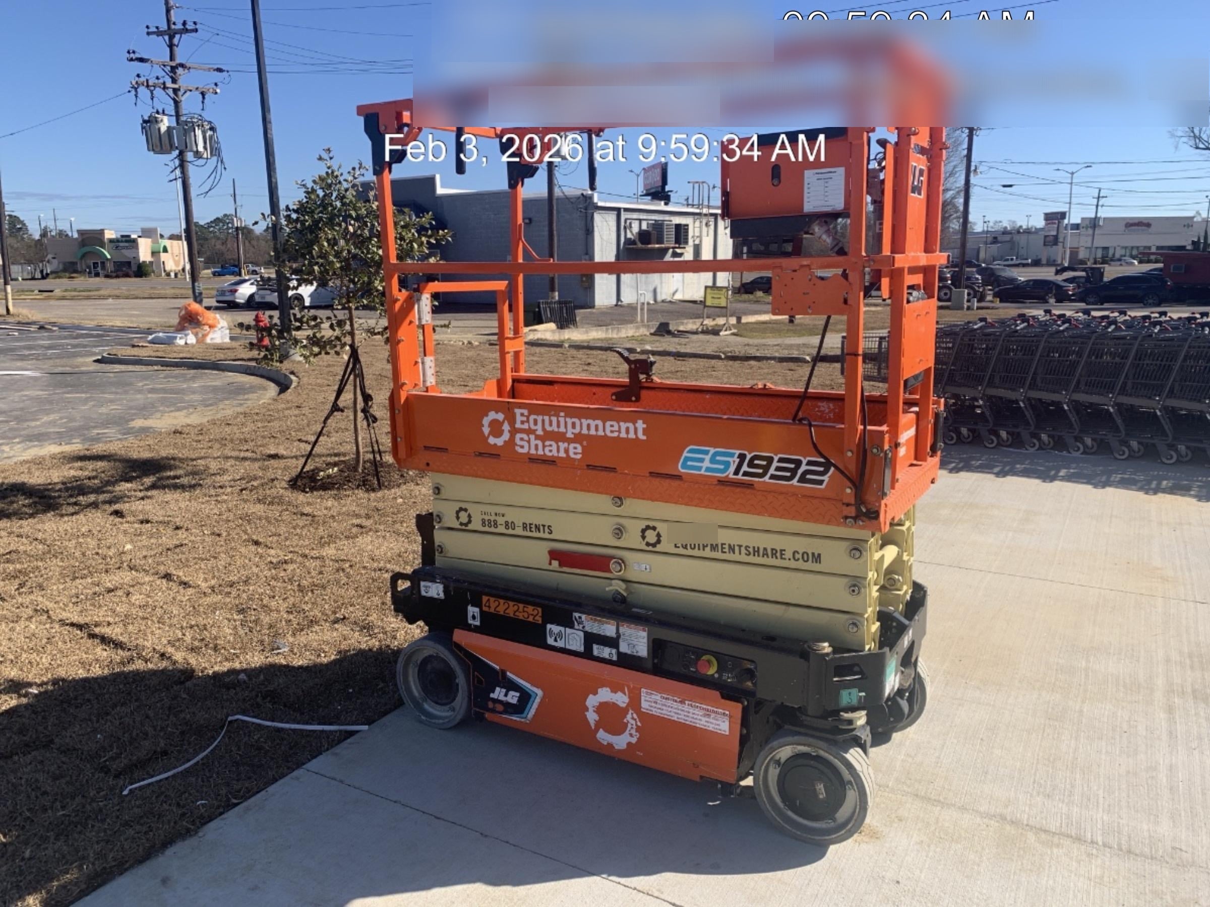 2024 JLG ES1932