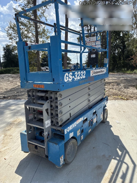 2022 GENIE GS-3232