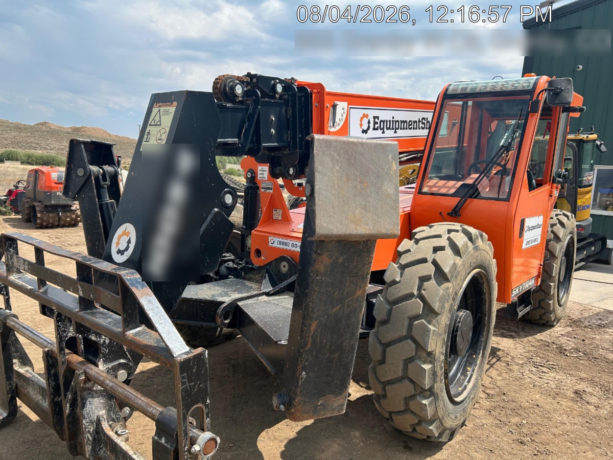 2021 SKYTRAK 10054