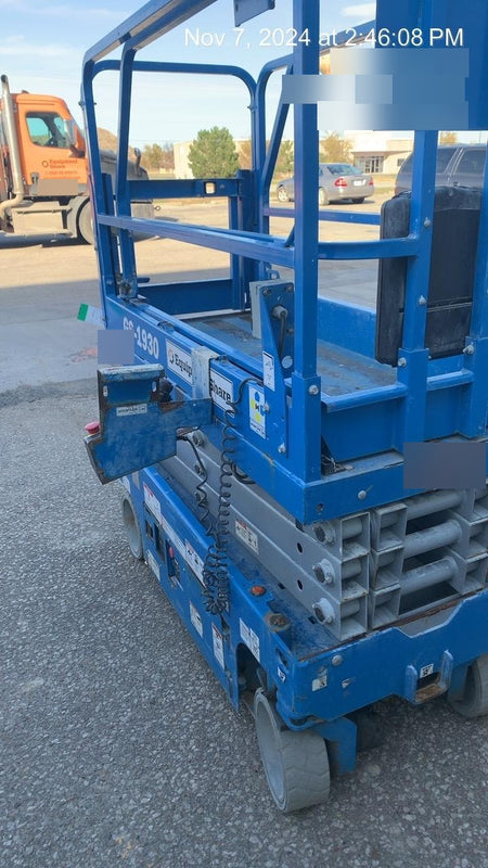 2020 Genie GS-1930 Solid Non Marking Tires, Beacon, Folding rails with half height swing gate