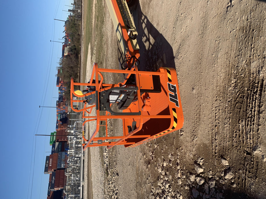 2021 JLG 400S