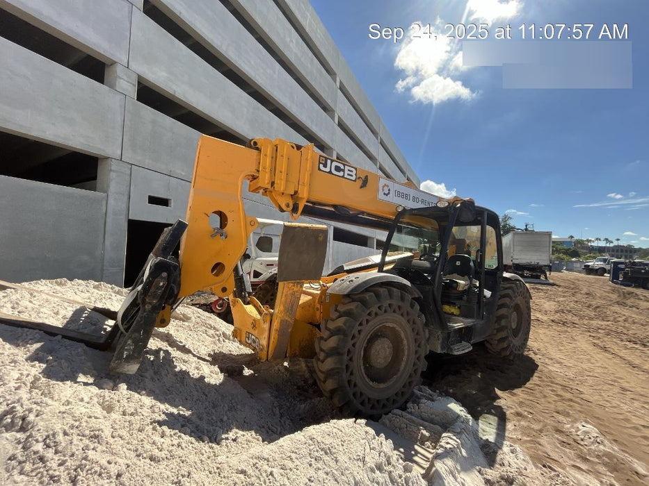 2022 JCB 510-56