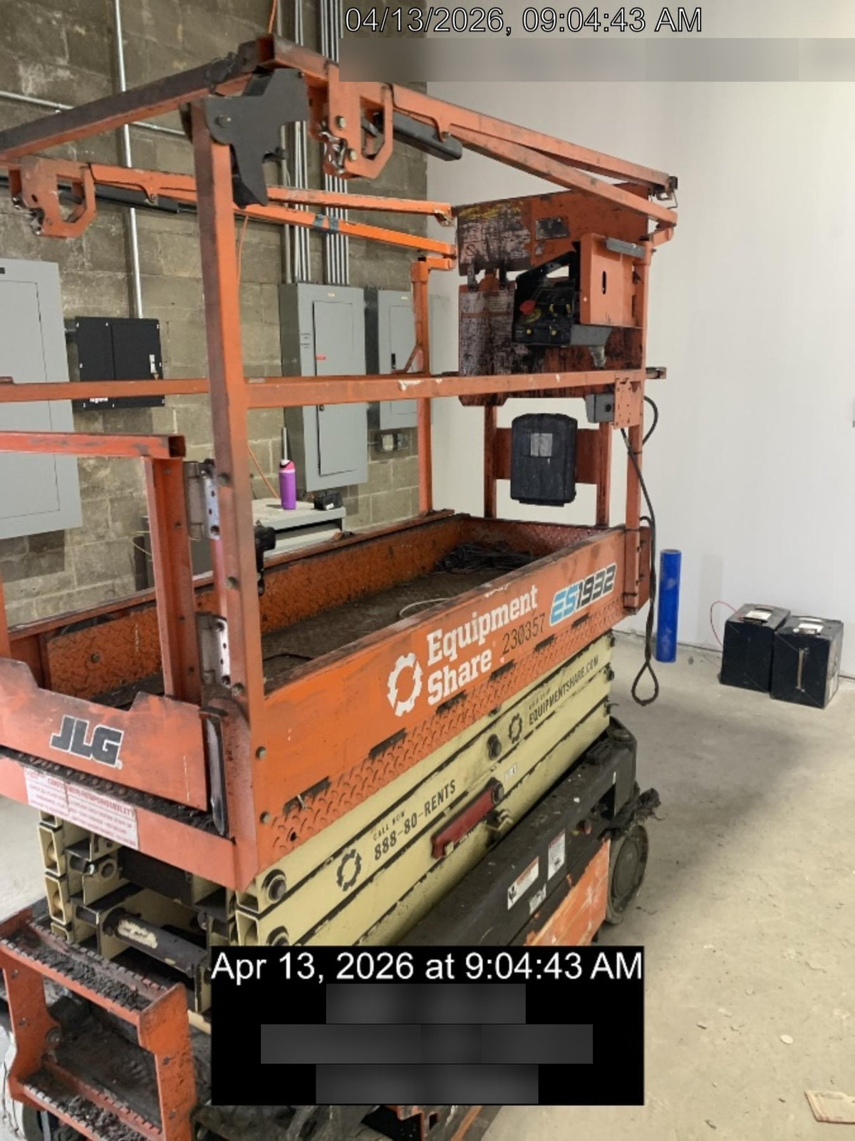 2022 JLG ES1932