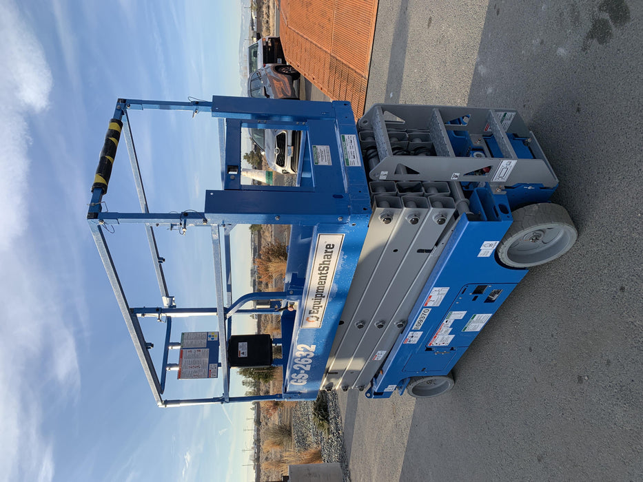 2020 Genie GS-2632 Solid NM Tires, Folding Rails with Half-Height Swing Gate, Beacon, 800W Invertor