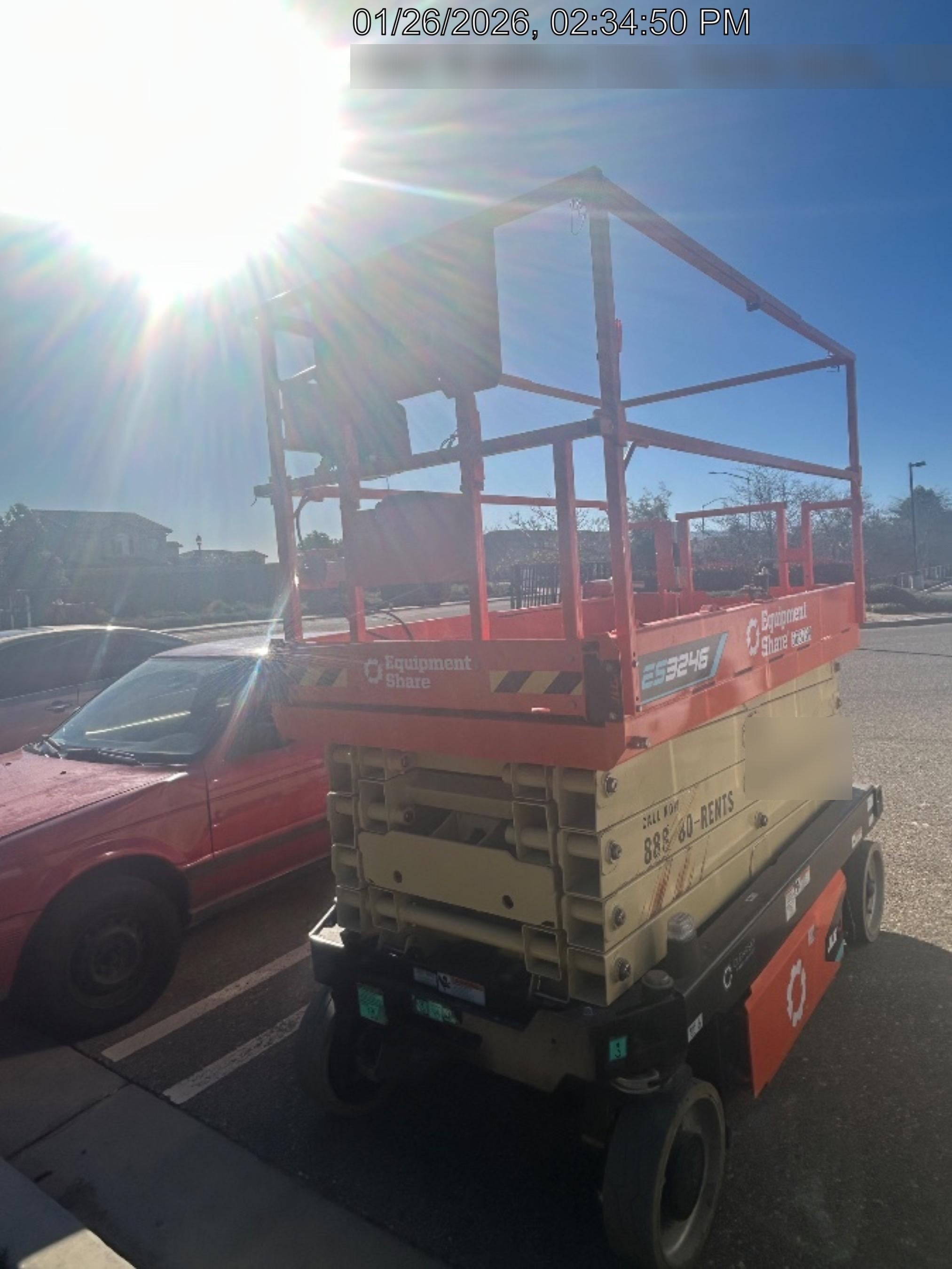 2025 JLG ES3246