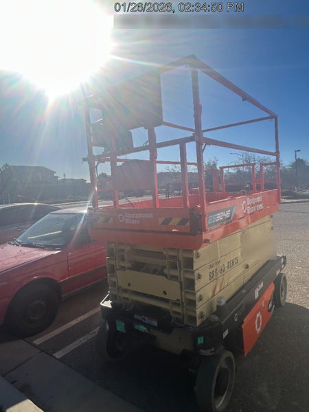 2025 JLG ES3246