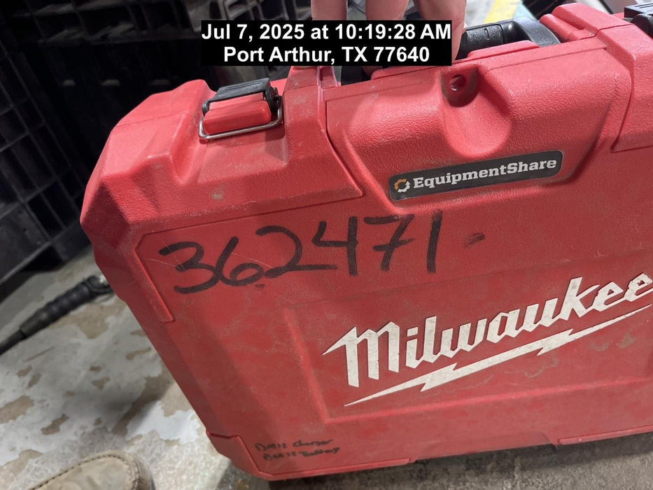 2023 MILWAUKEE 3632-21